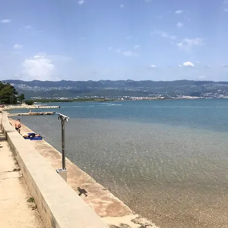 Apartman By The Sea Cizici, Krk - 15496 Malinska
