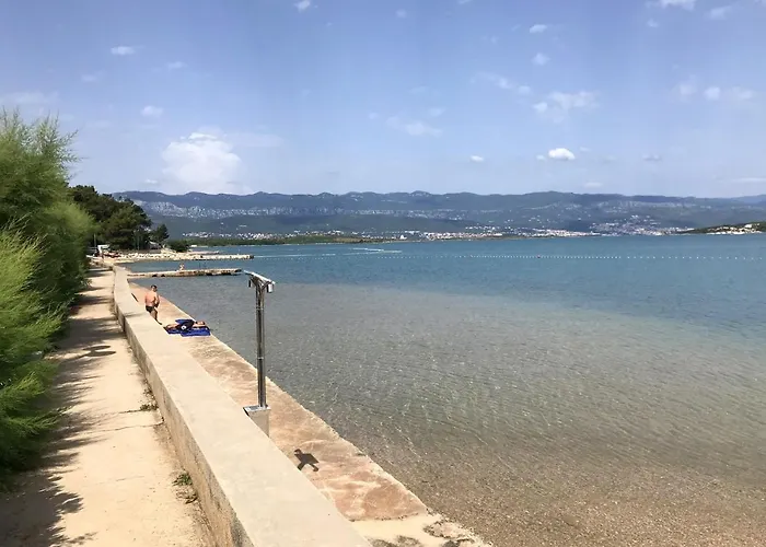 Apartment By The Sea Cizici, Krk - 15496 Malinska
